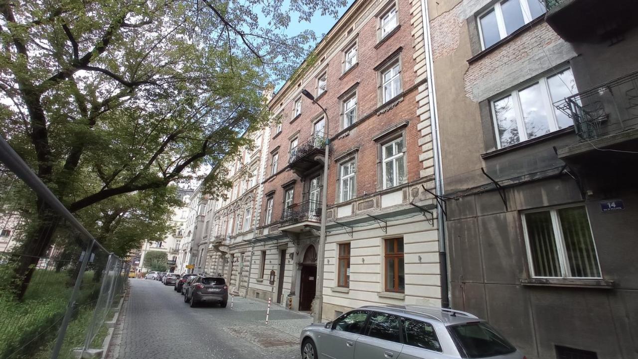 B12 - Comfort Apartemnts City Center