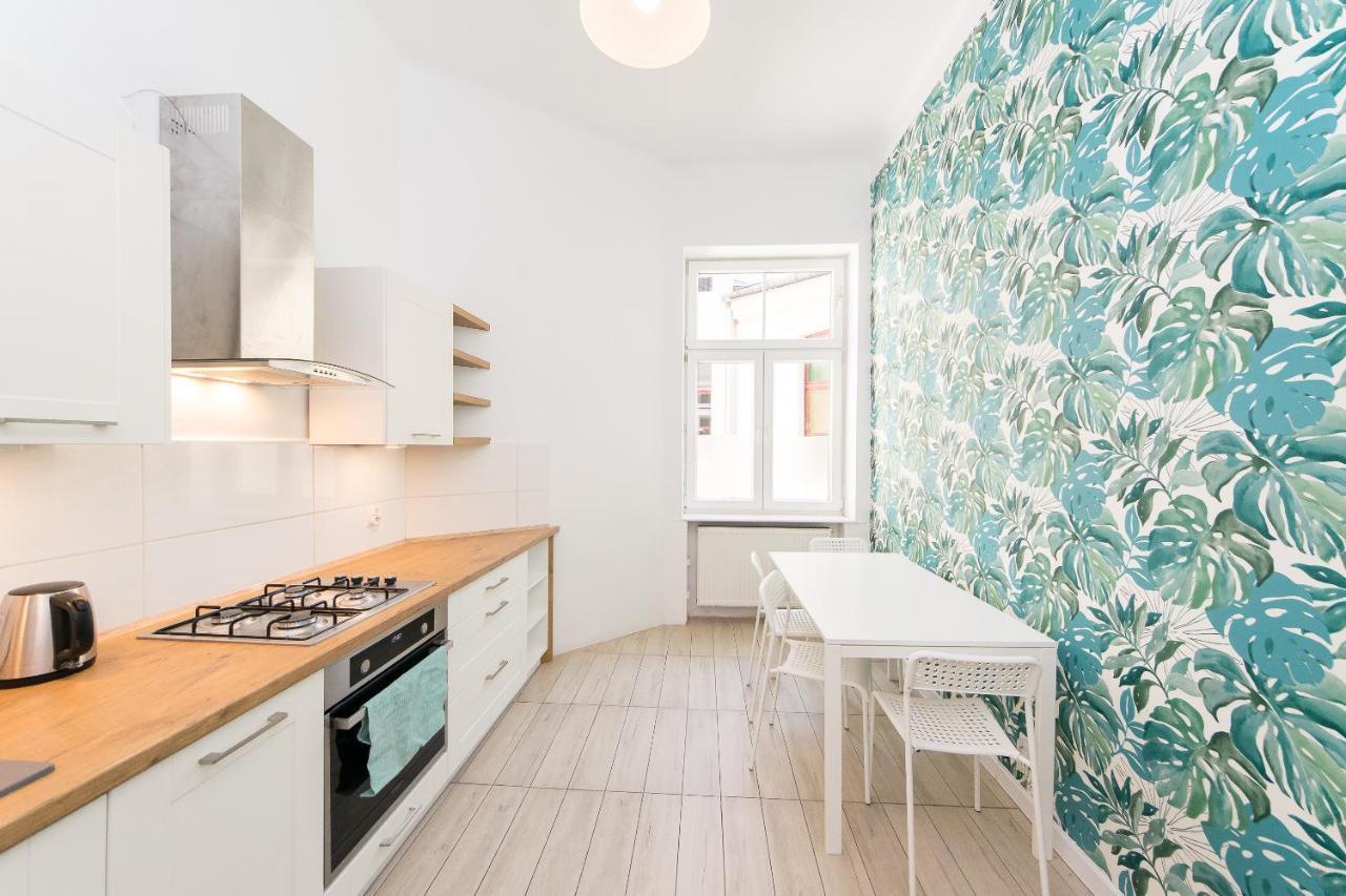 Apartamento Mariacki Church 3-rooms P4you Pl Cracóvia