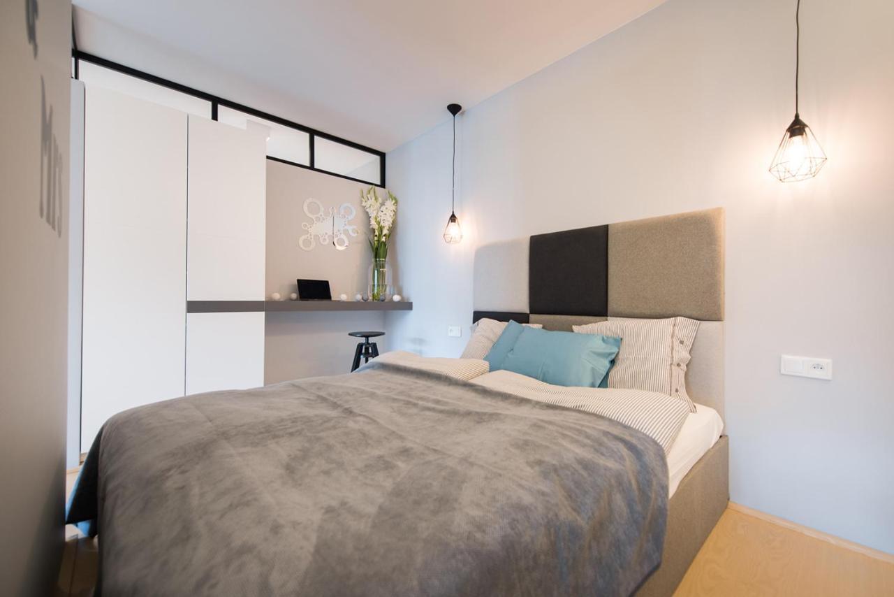 Apartment Premium For Old Town & Jewish Quarter - Balcony Pool Onsite Krakow