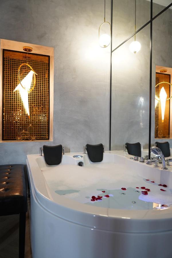 Z Jacuzzi W Sercu Krakowa *