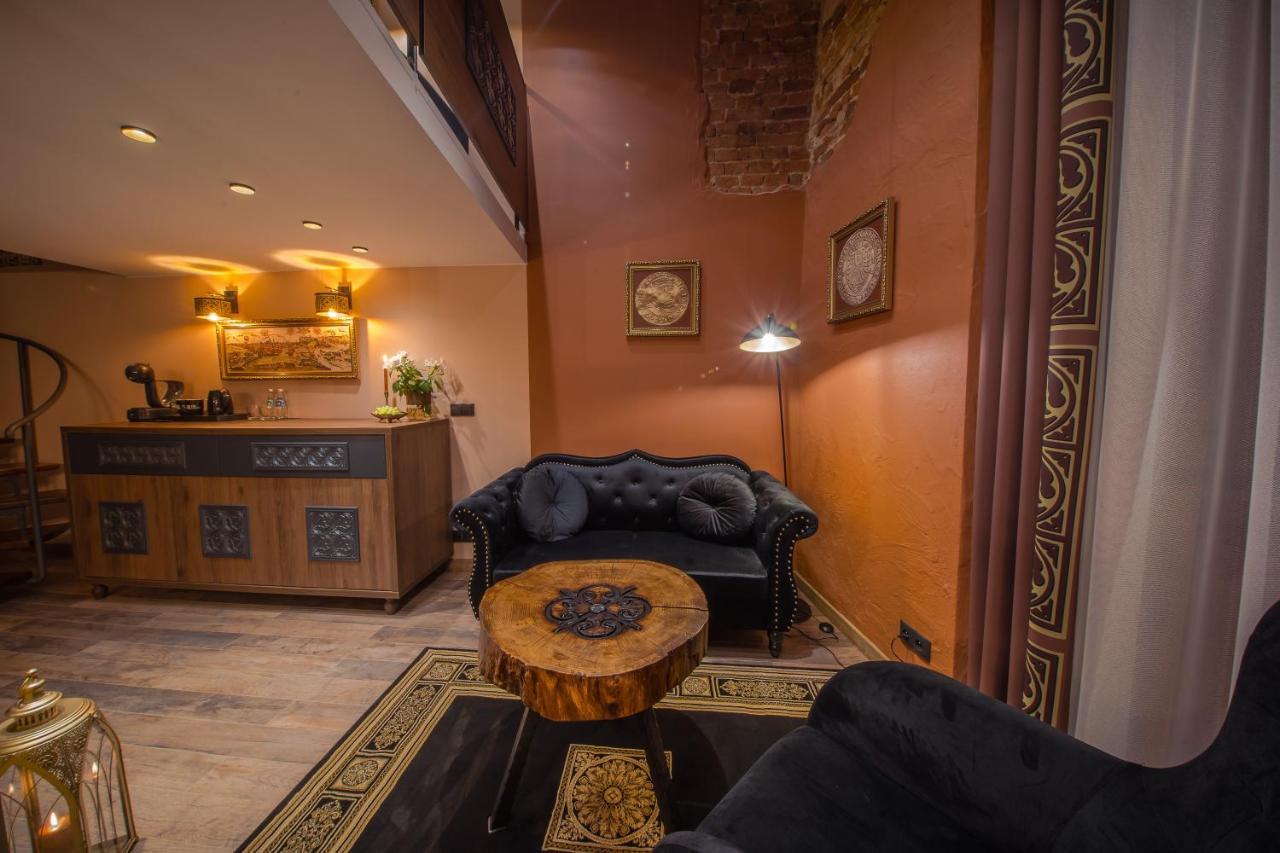 Ars Apartment