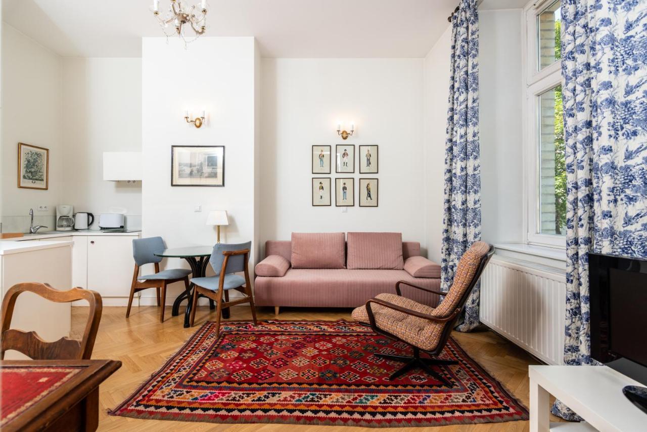 Apartment Classy Old Town - By Upstairs