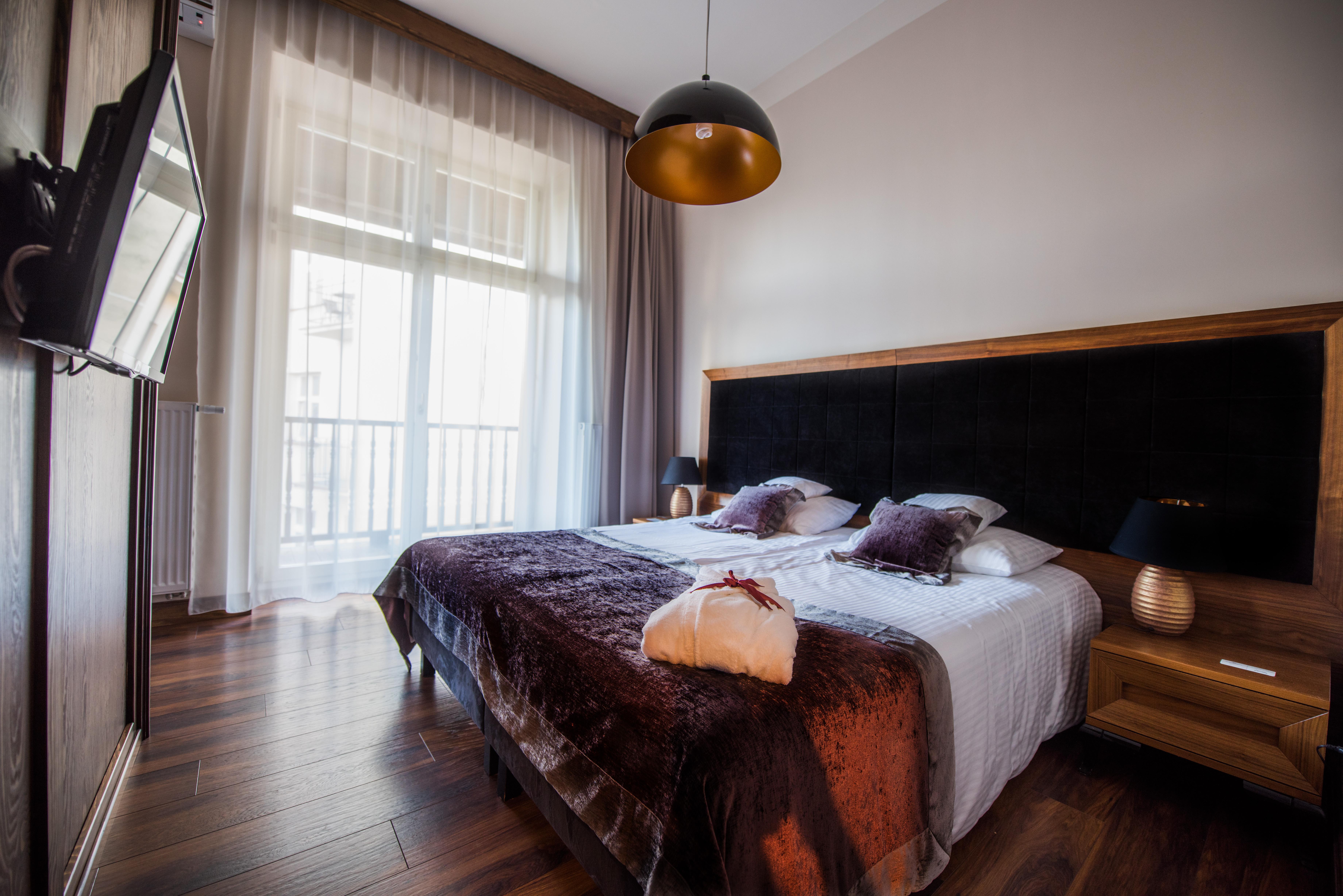 Hotel apartamentowy Topolowa 3*