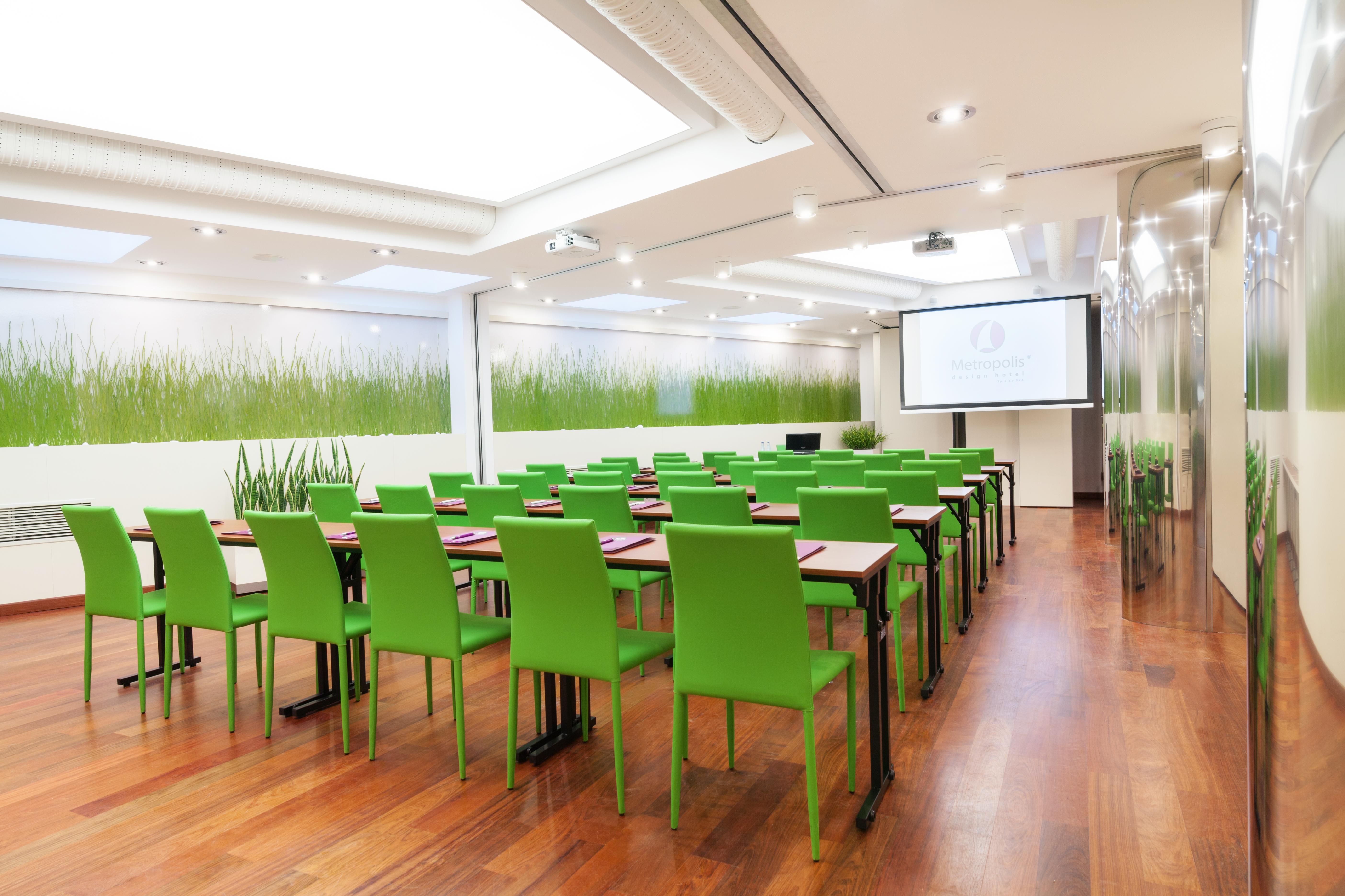 Leonardo Boutique Center Hotel