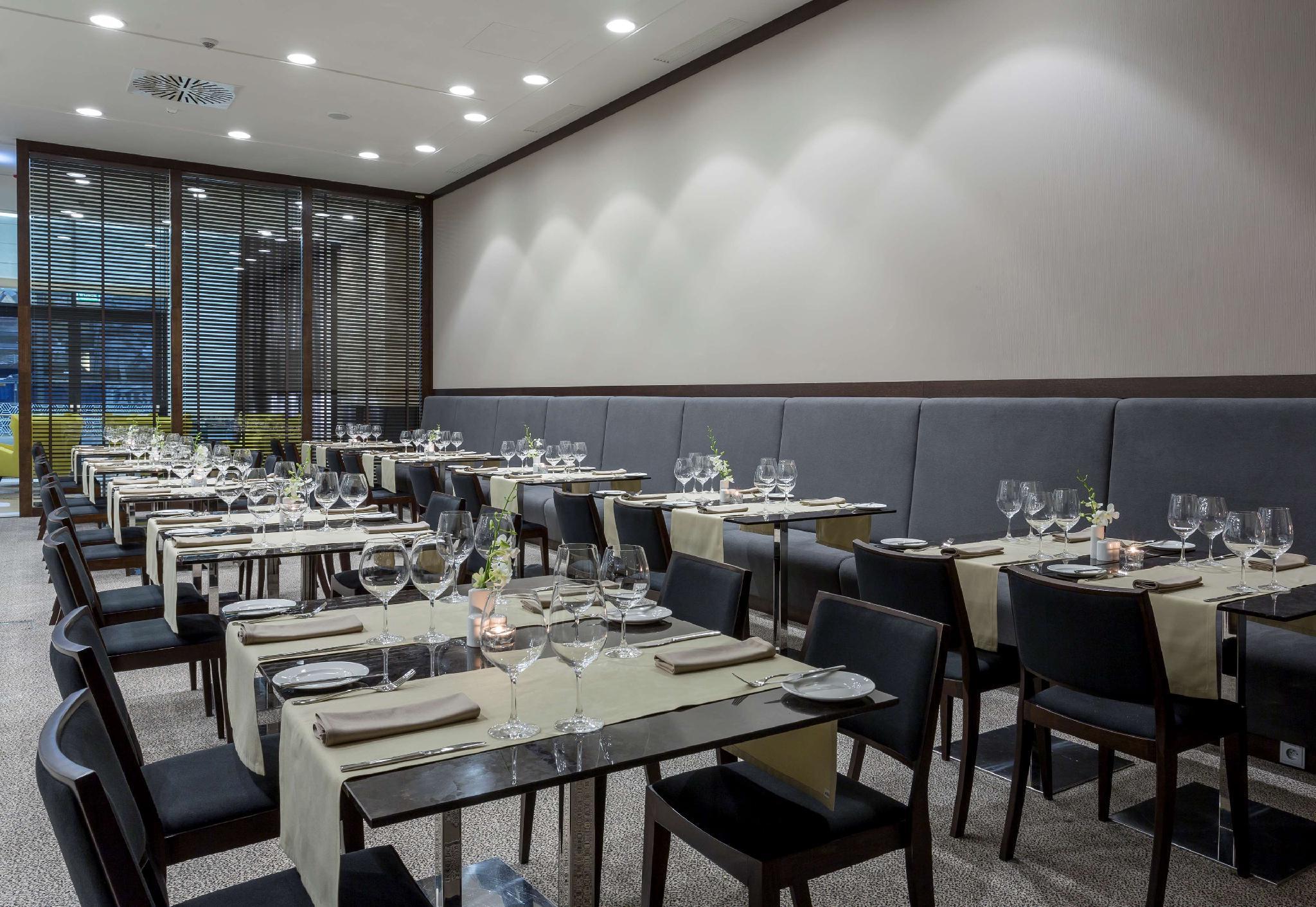 Hotel Hilton Garden Airport 4*