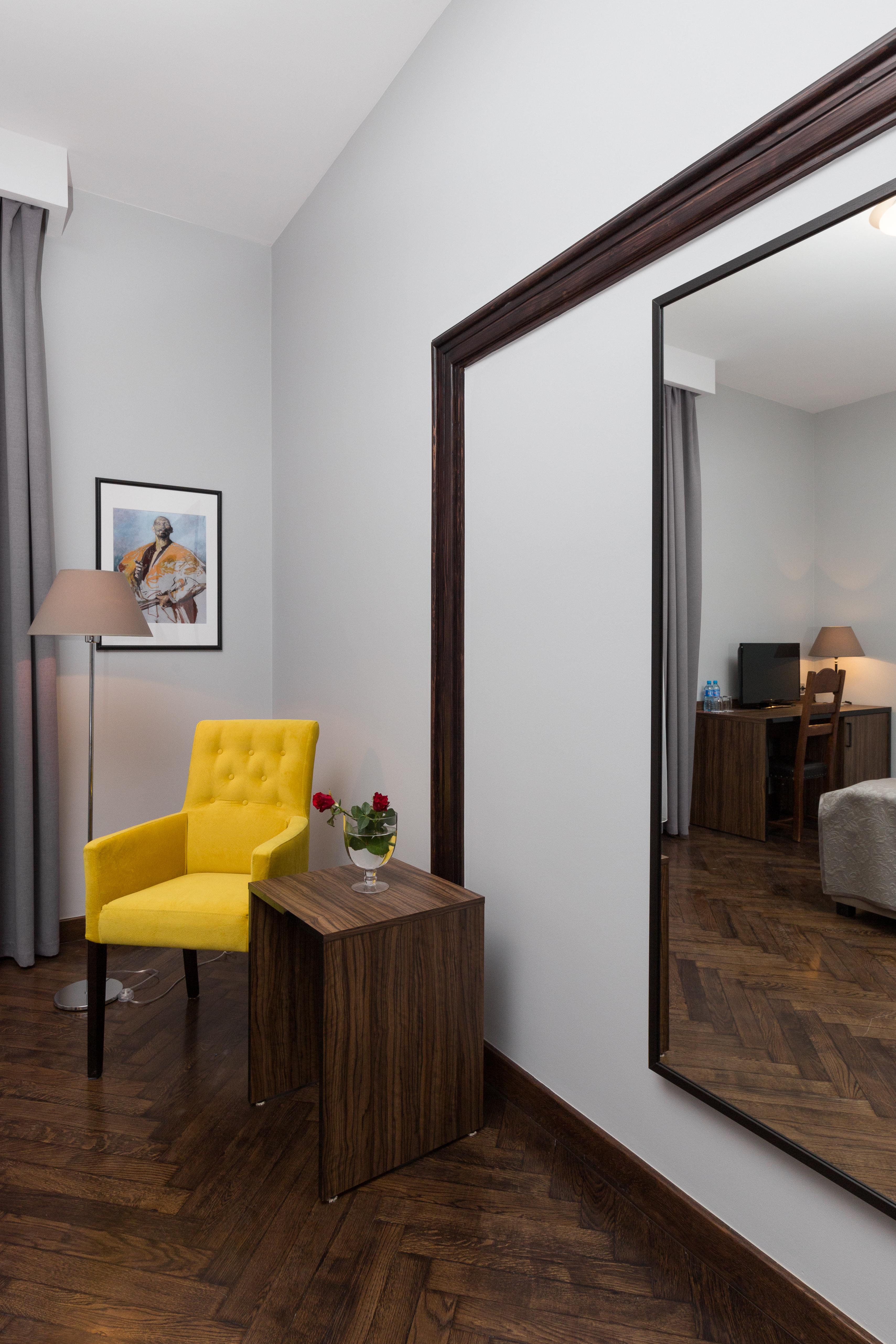 Grottger Luxury Boutique
