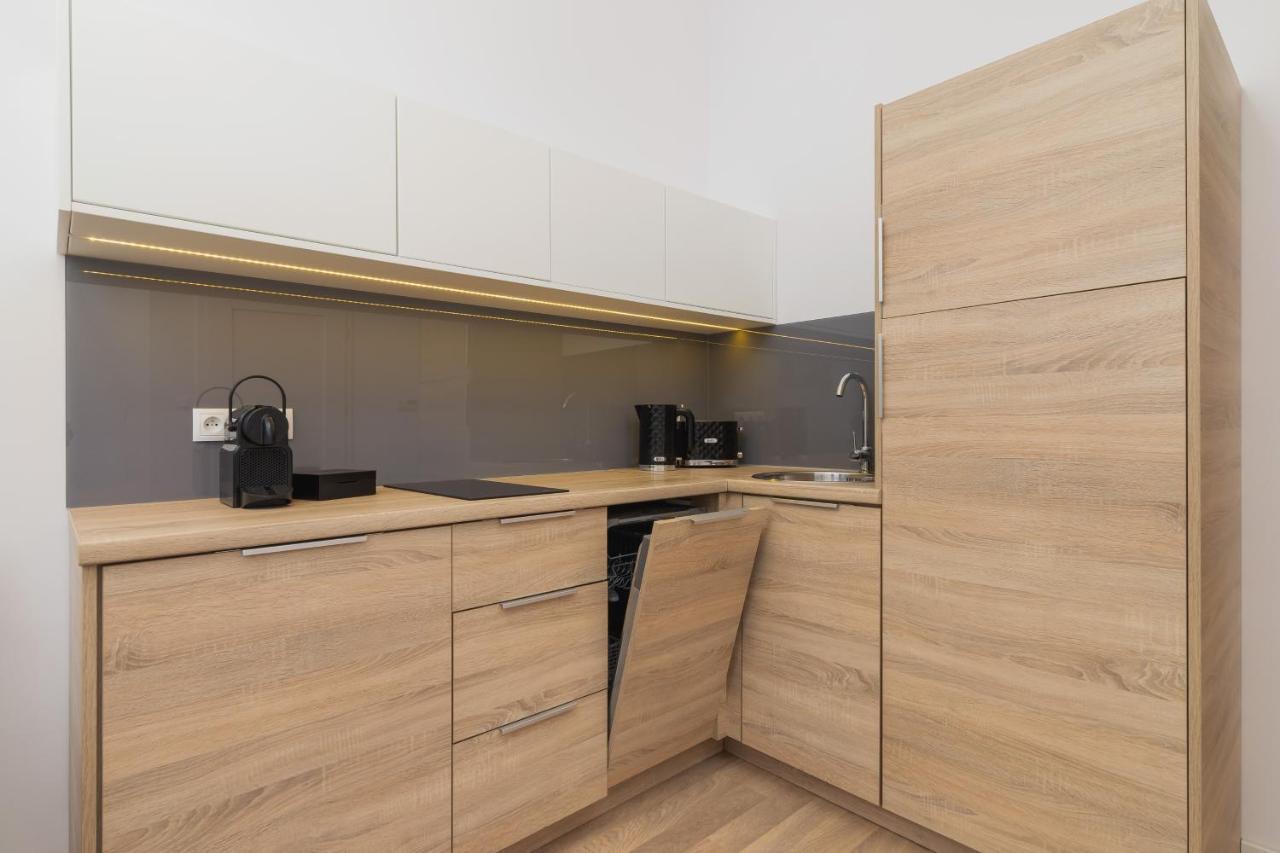 Apartment Beautiful Dietla By Renters Krakow