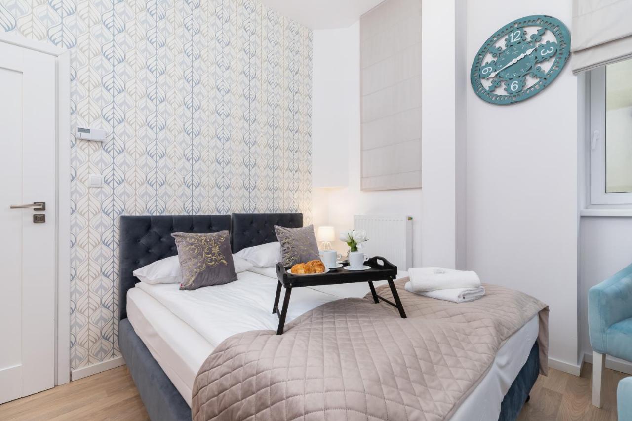 Beautiful Dietla By Renters Apartment
