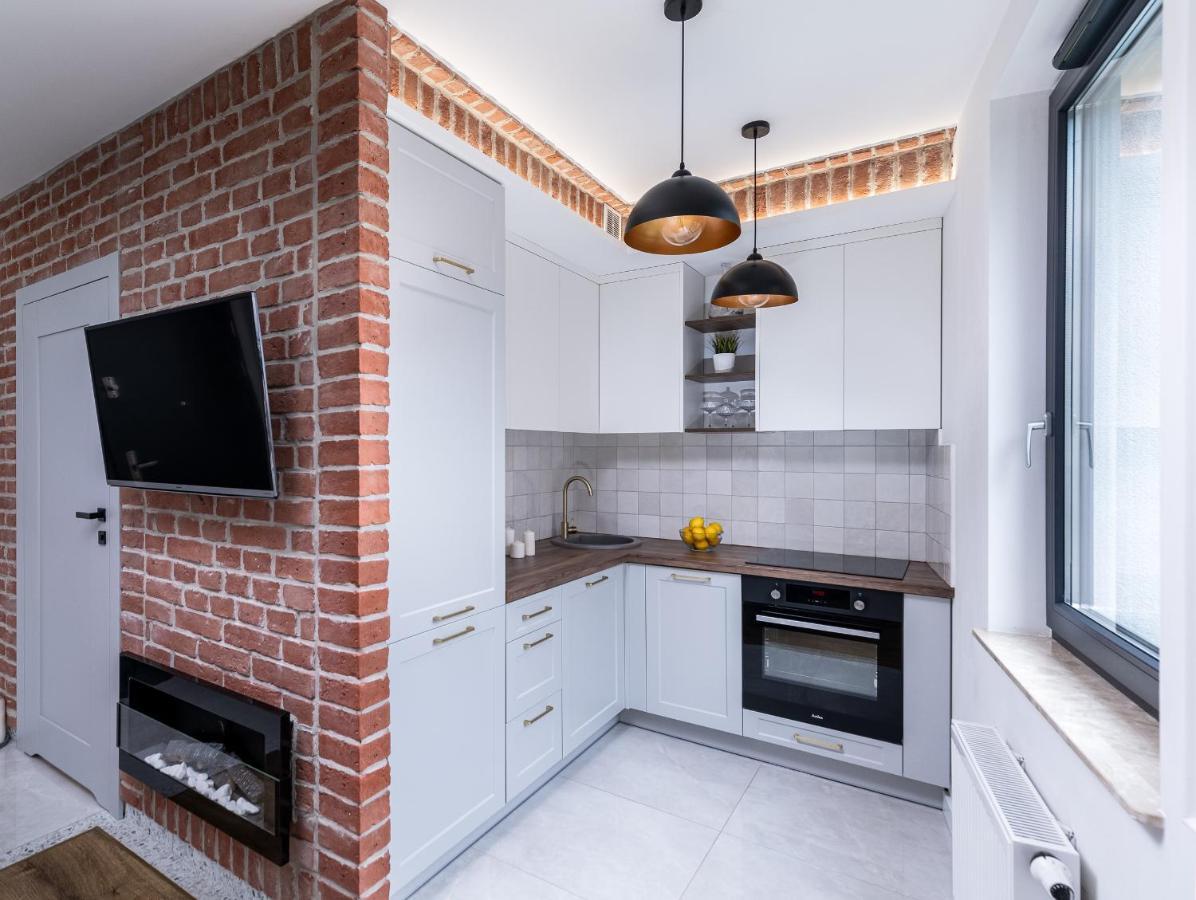 Premium With Air Conditioning, Heart In Cracow *