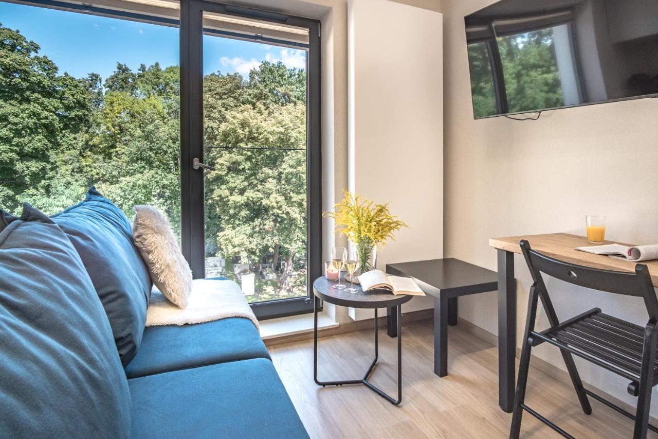 Iron Apartment *