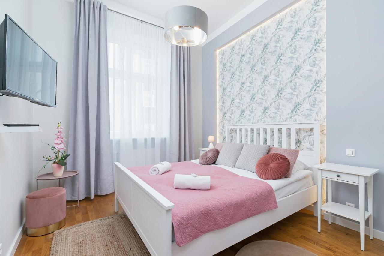 Sweet Family Chodkiewicza Rondo Grzegorzeckie By Renters