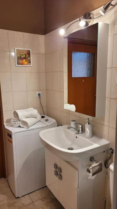 Apartment Cozy Modern Sunrise 35m2 Balcony 3 Persons *