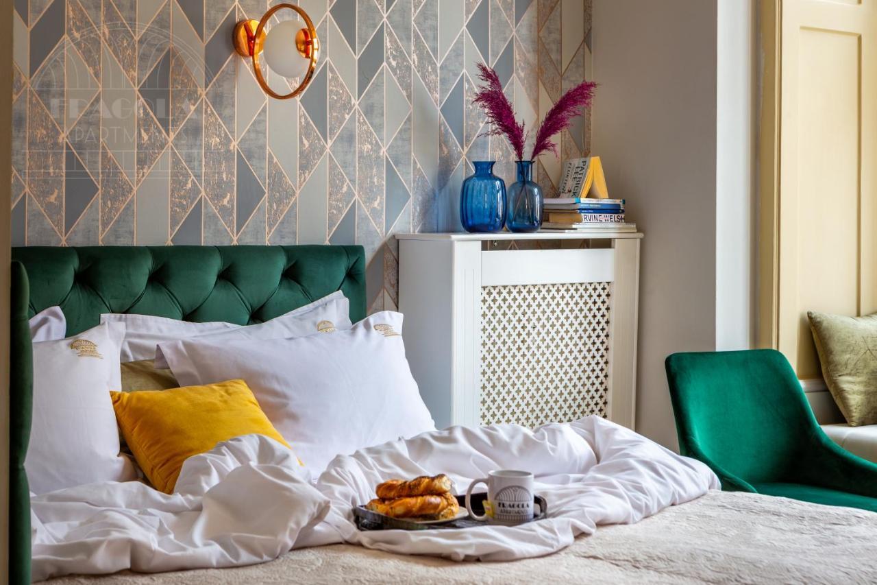 Feniks Fragola Main Square Apartment