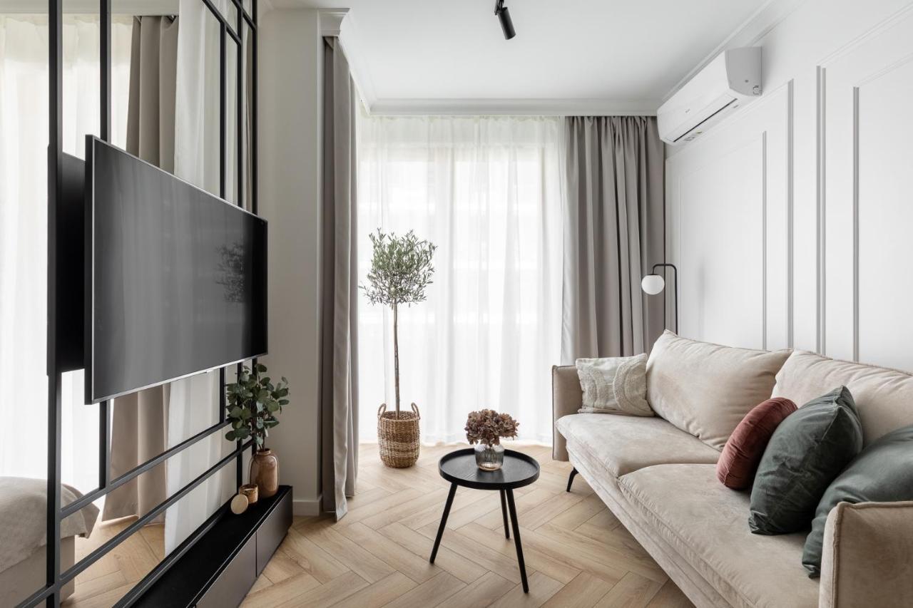 #2 Olive Center Free Garage Apartament