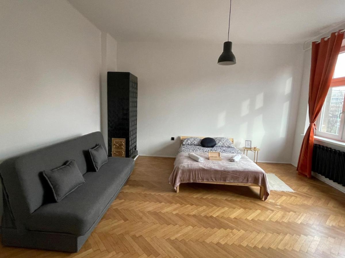Big And Cozy Bedroom In *