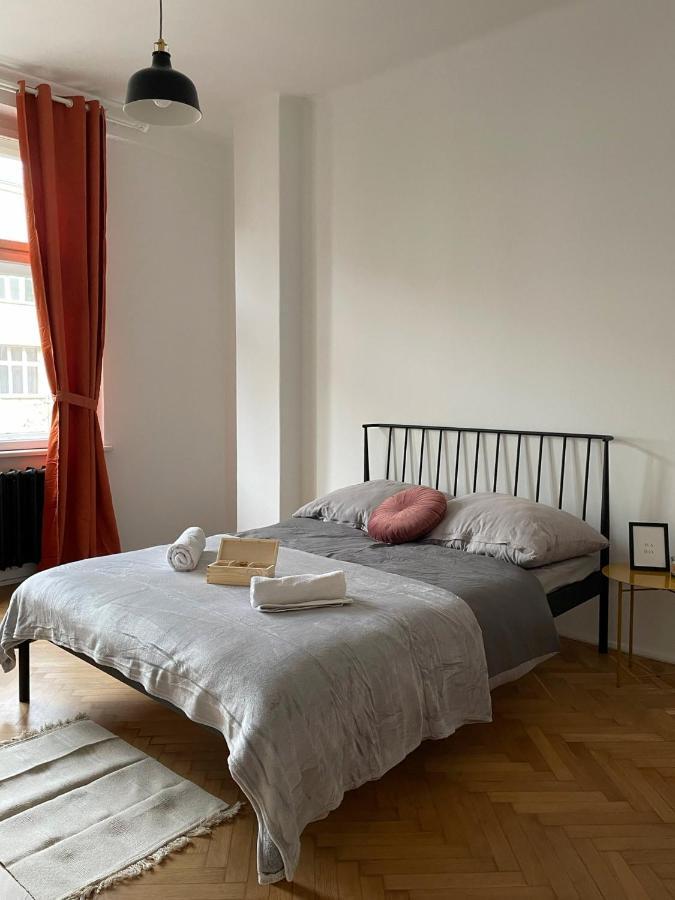 Big And Cozy Bedroom In * Krakow