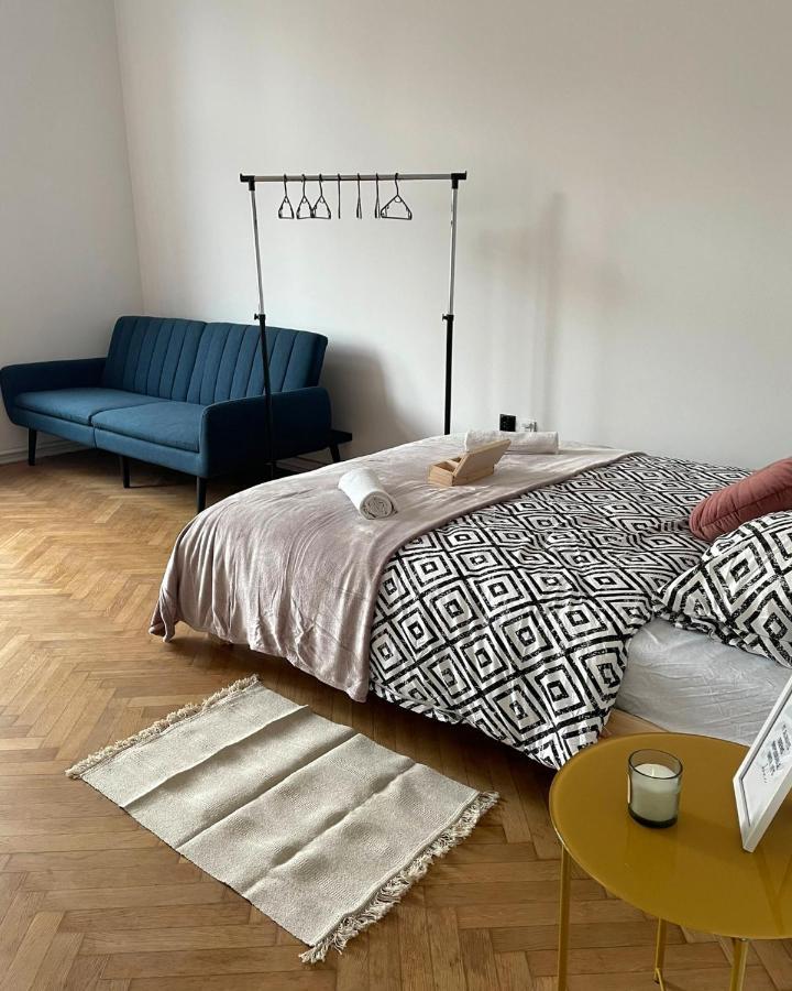 Big And Cozy Bedroom In Homestay
