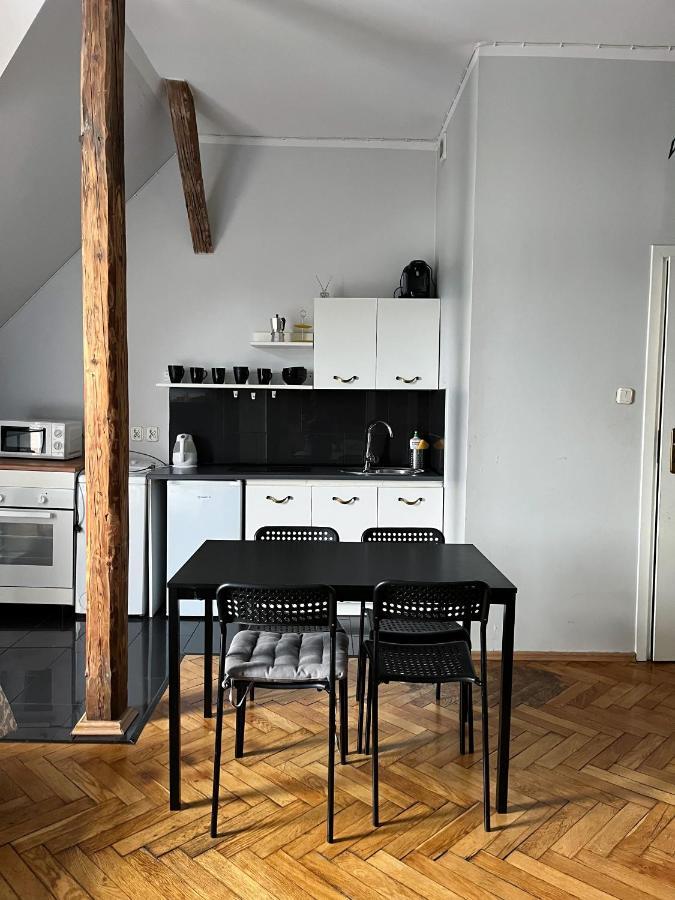 Bagatela Apartment *