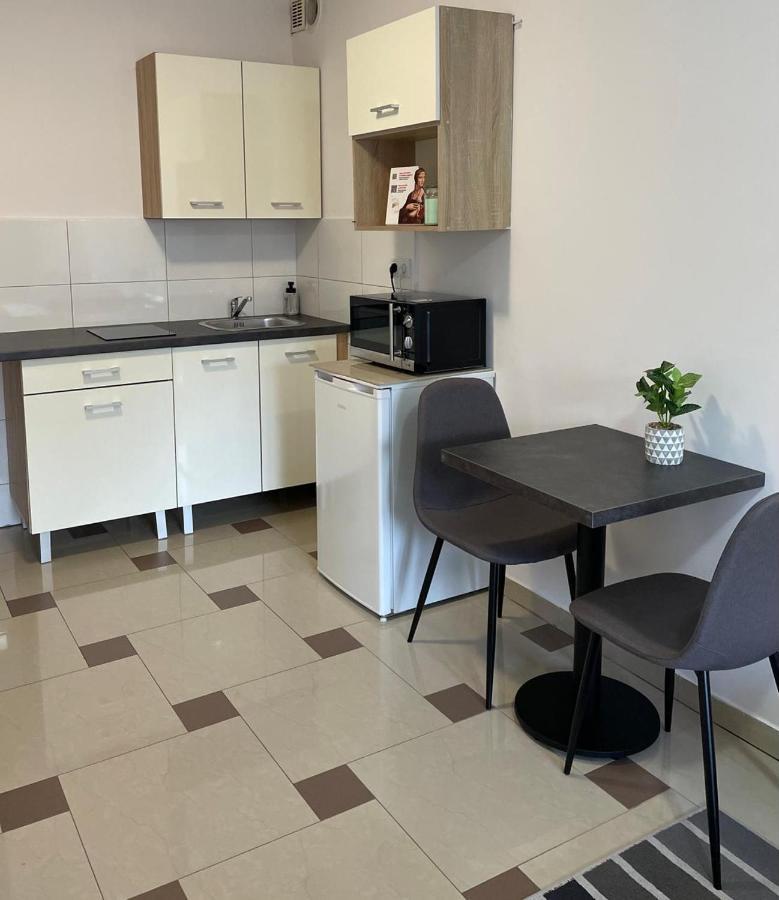 Apartment Bubble *
