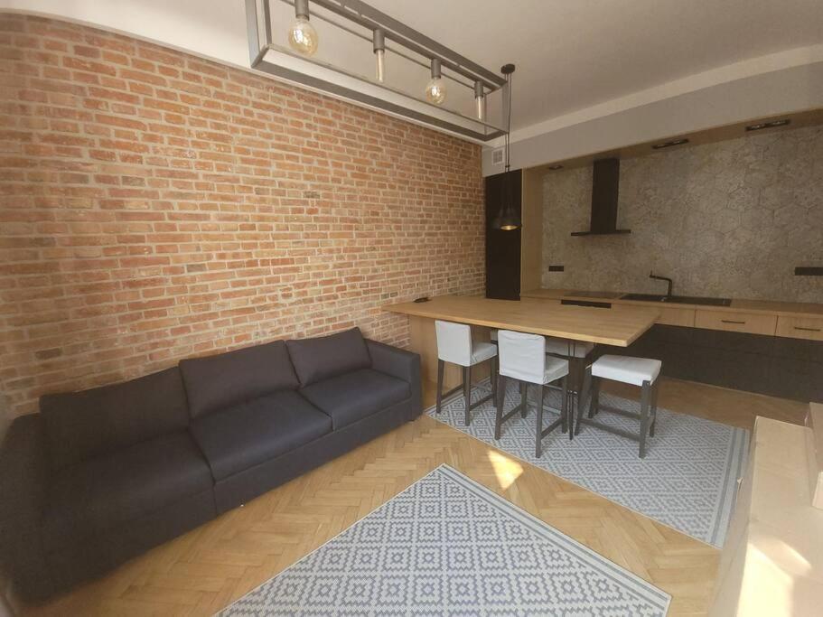 Designer Kazimierz & Castle P4you Pl