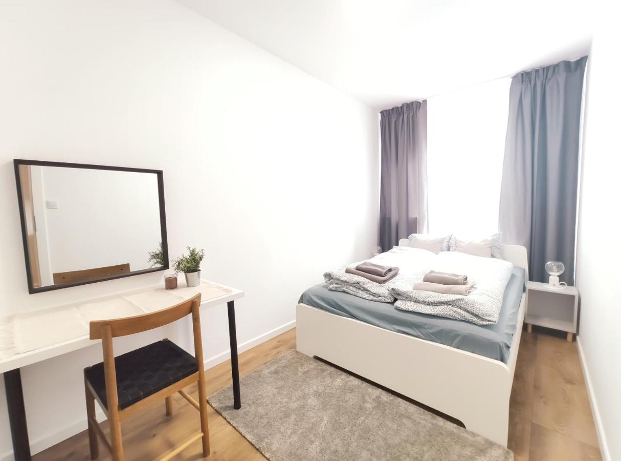 Mogilska 120d By Homeprime Apartment