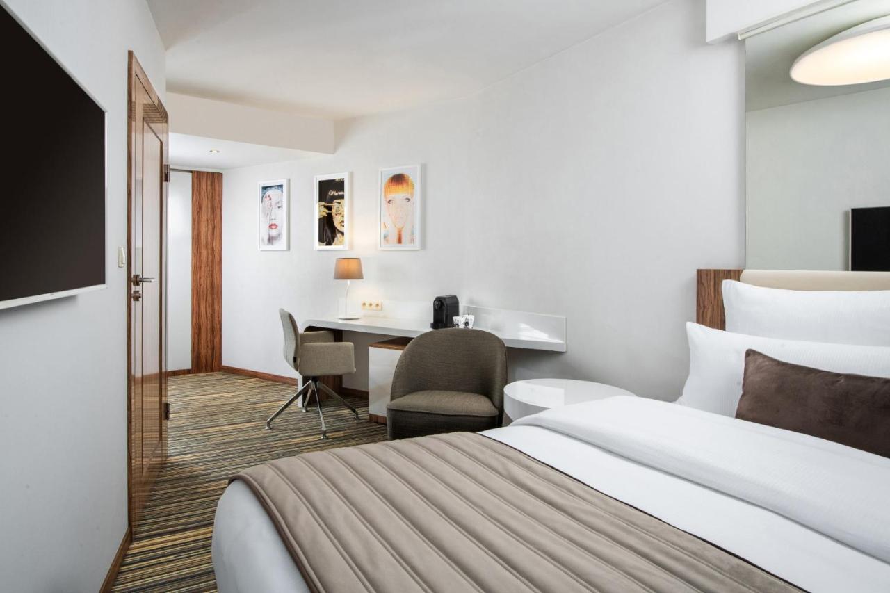 Hotel Leonardo Boutique Center