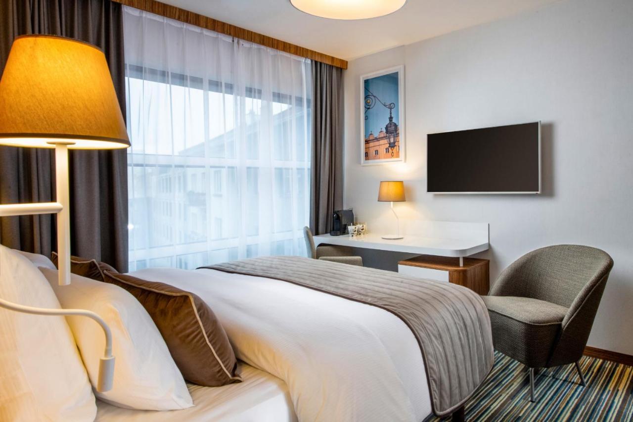 Leonardo Boutique Center Hotel