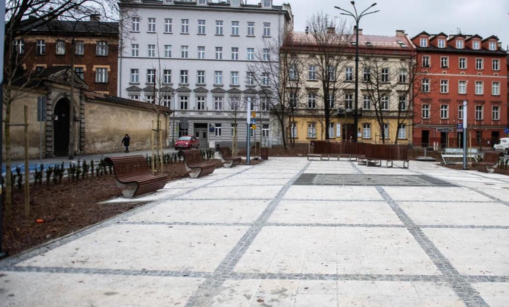Z Jacuzzi W Sercu Krakowa * Krakau
