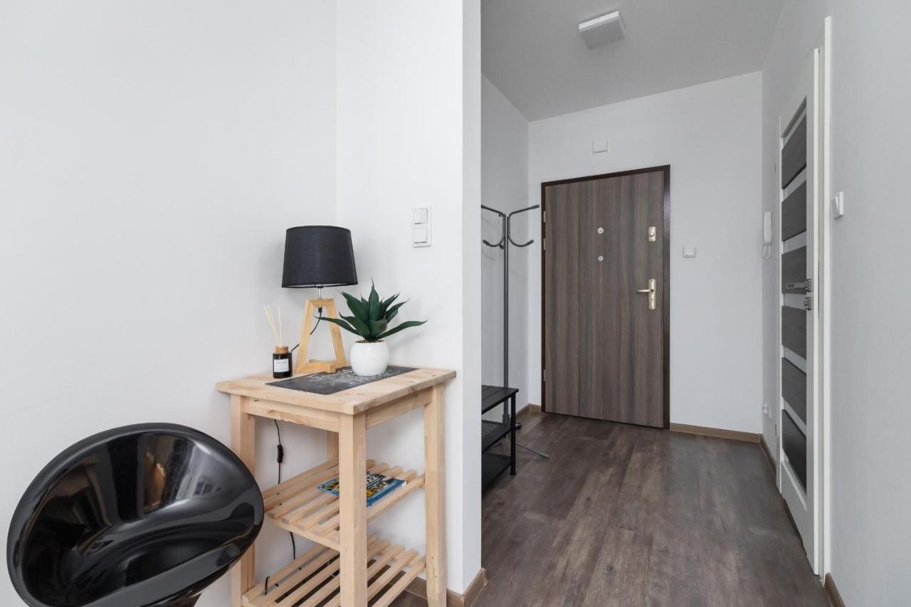 Spacious With Balcony Zablocie By Renters Krakow