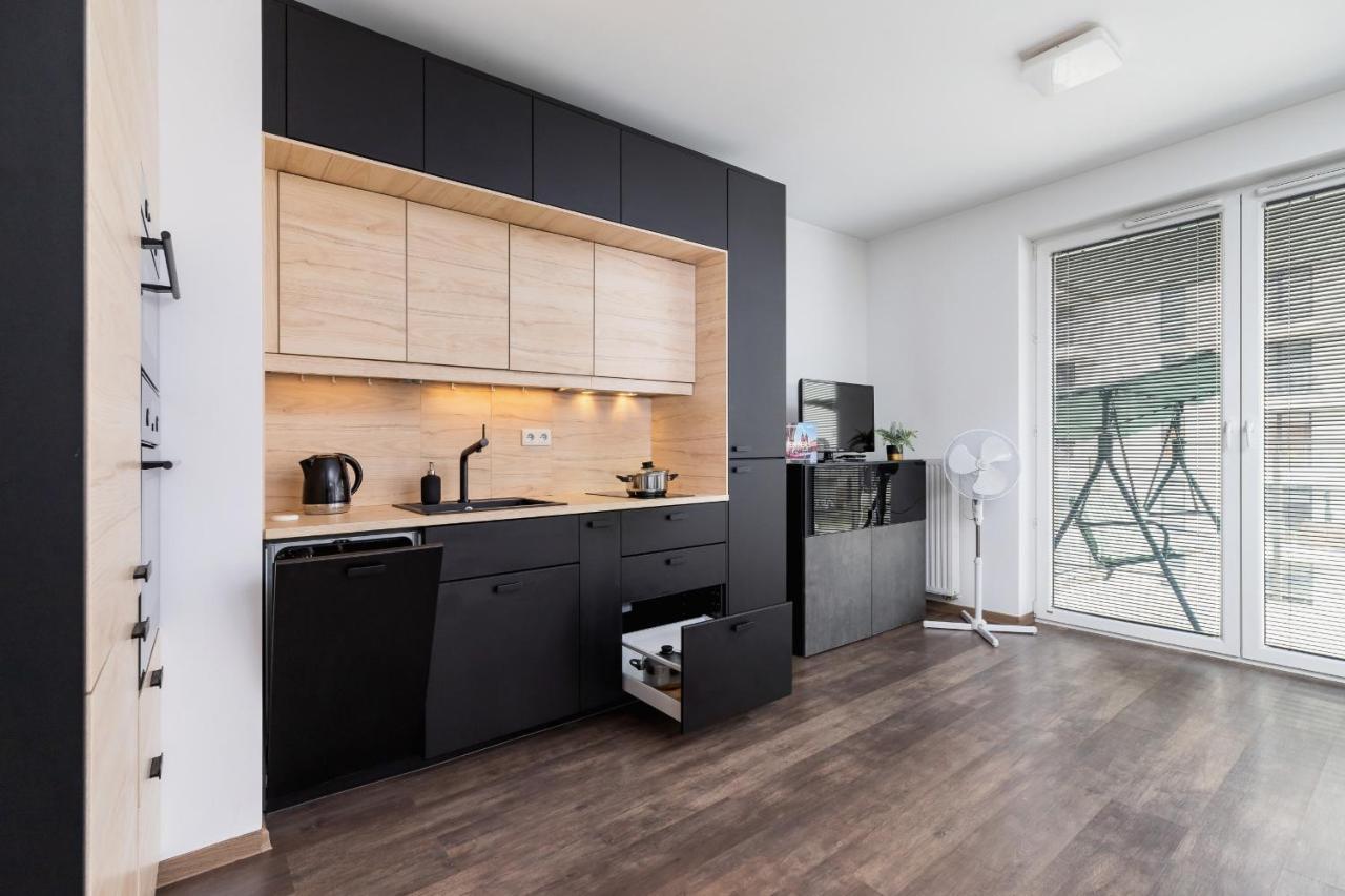 Spacious With Balcony Zablocie By Renters * Krakow