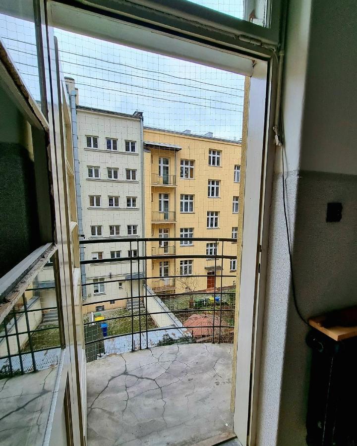 Big And Cozy Bedroom In Krakow