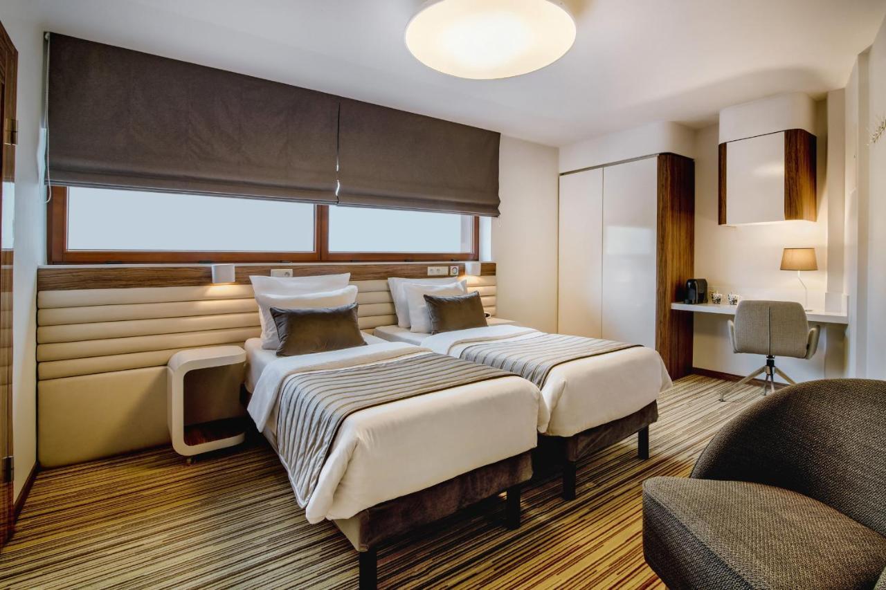Leonardo Boutique Center Hotel