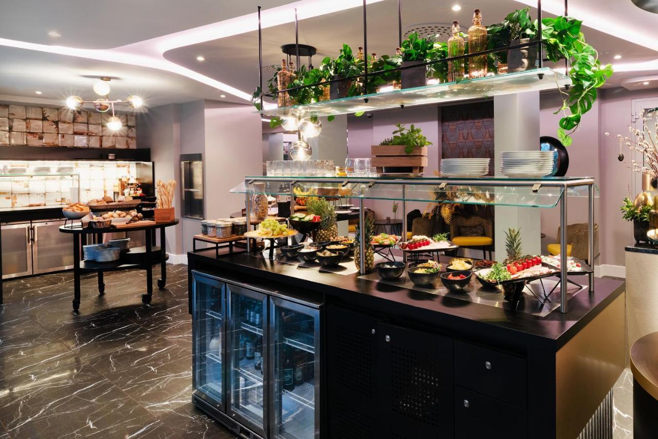 Hotel Leonardo Boutique Center