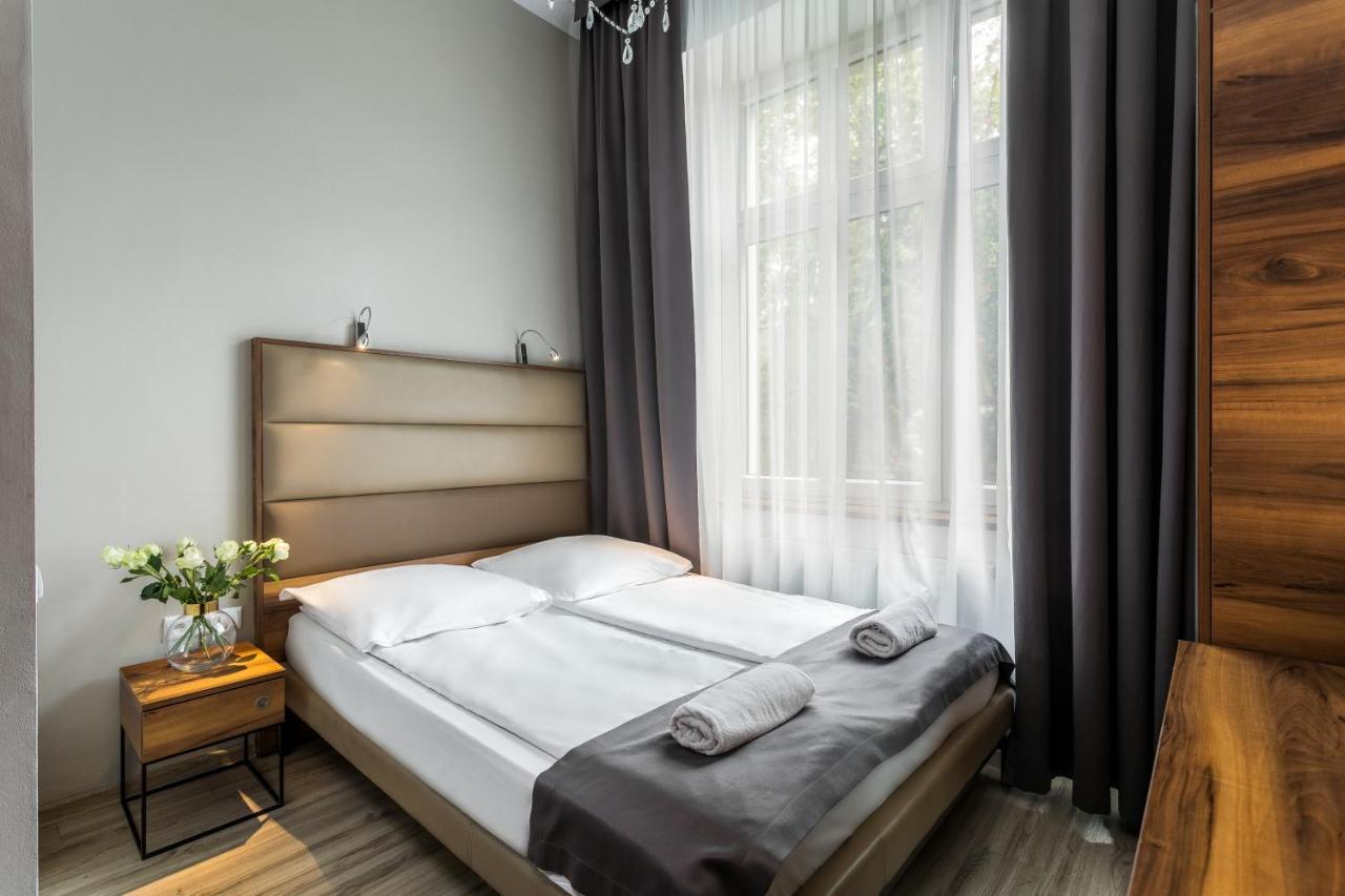 G12 Apartment *