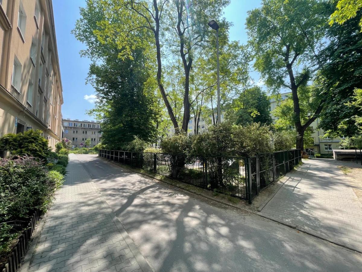 Spacious Two-bedroom In The Center Krakow