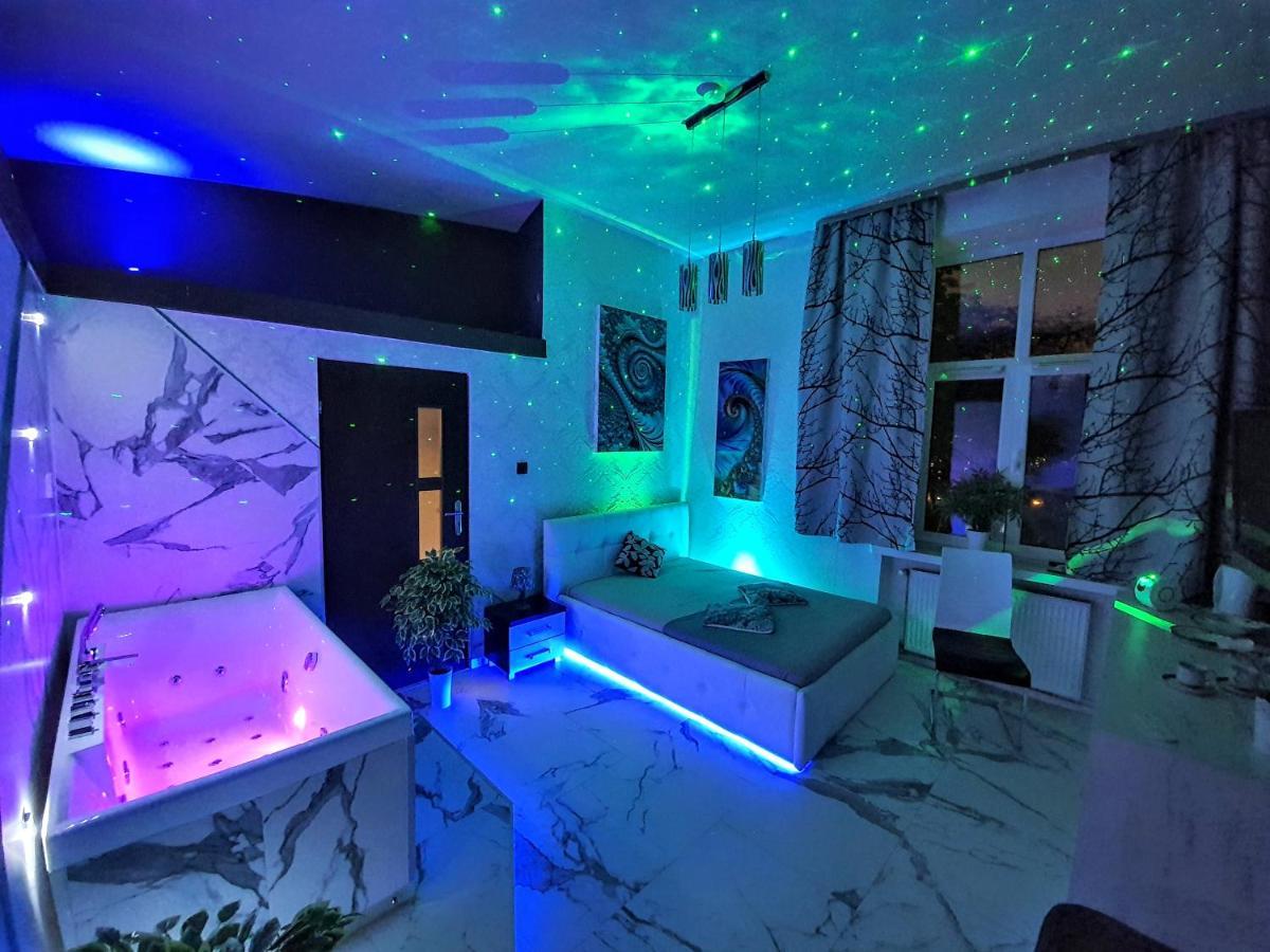 Z Jacuzzi Rynek Aparthotel