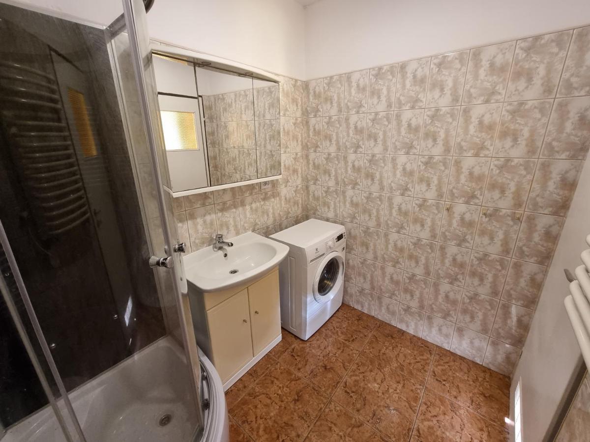 Na Uboczu 3 2 Lazienki I Taras Kraków