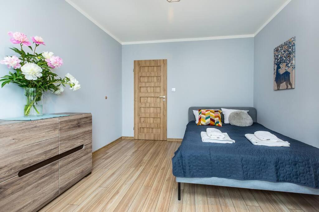 Serene In The Center - By Upstairs Apartment *
