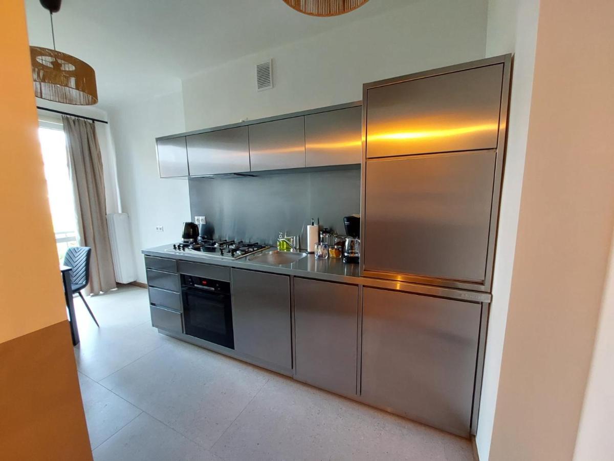 Spacious Two-bedroom In The Center Krakow