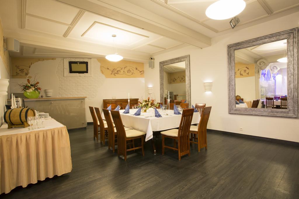Santorini 3*