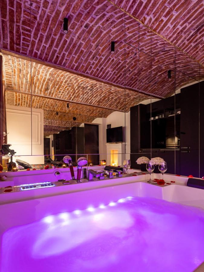 Secretly Studio With Jacuzzi Krakow