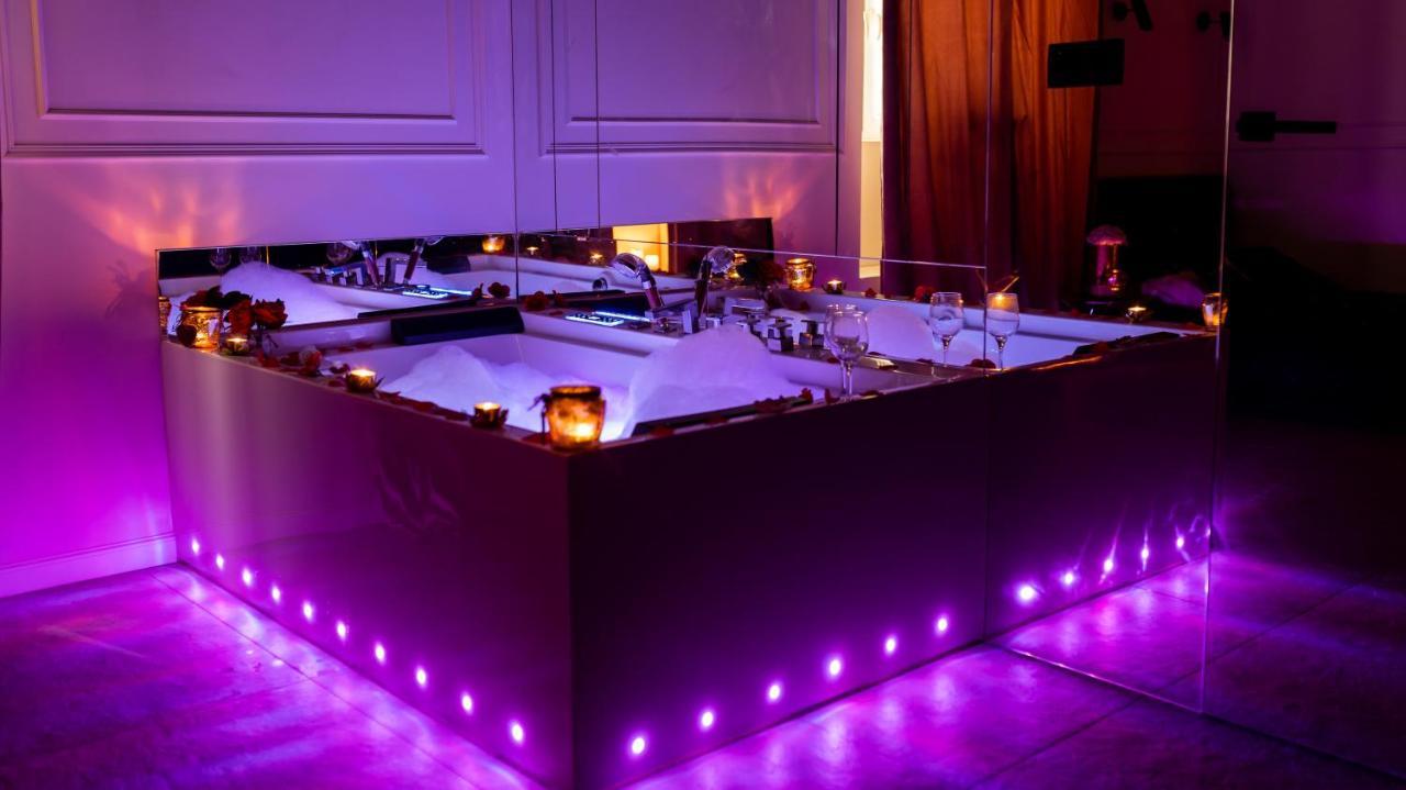 Secretly Studio With Jacuzzi Apartment *