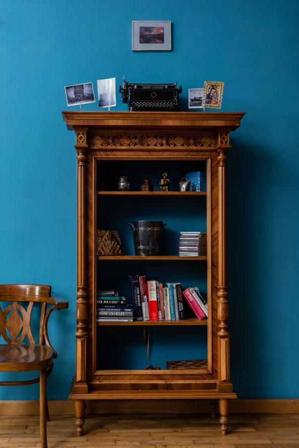 Les Couleurs By Upstairs Apartament *