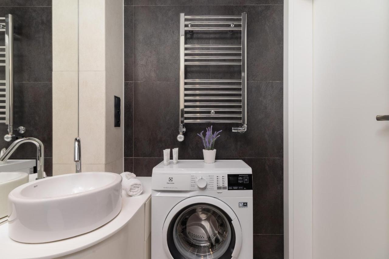With Mezzanine - Arianska 14 By Renters Apartment *