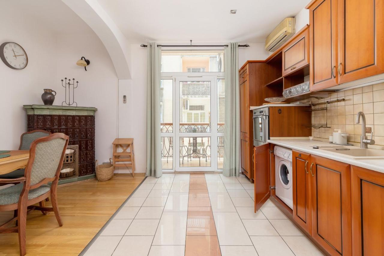 Spacious Retro In The Center Of Cracow By Renters Apartment *