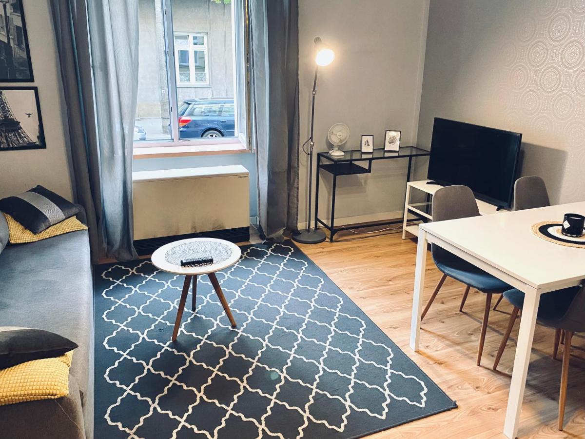 W Poblizu Rynku Glownego Apartament