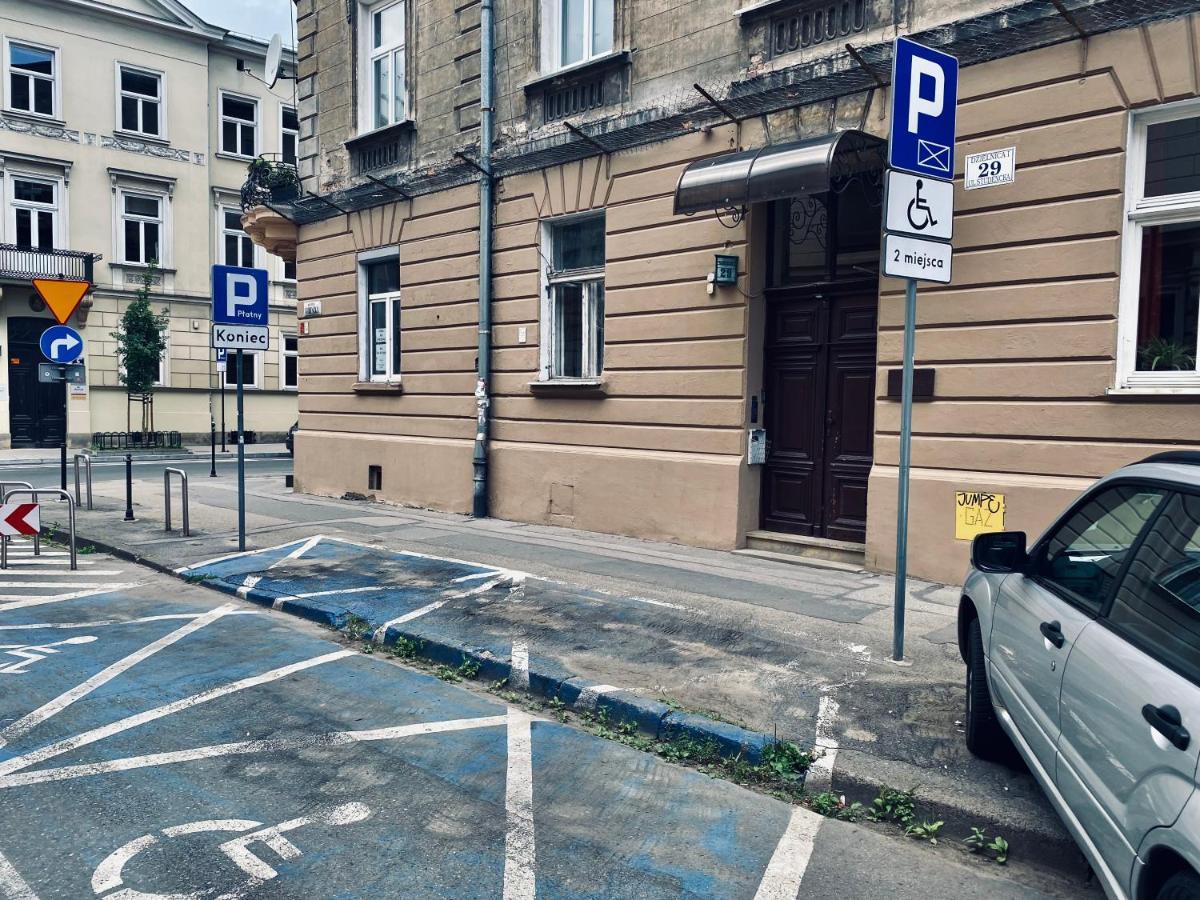 W Poblizu Rynku Glownego *