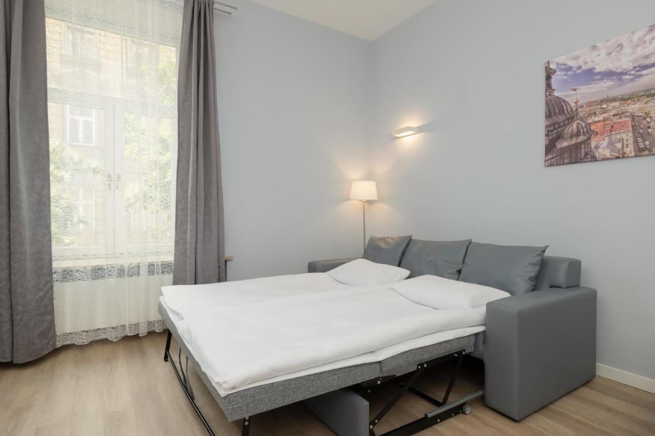 Planty Park Lobzowska By Renters Apartment Krakow