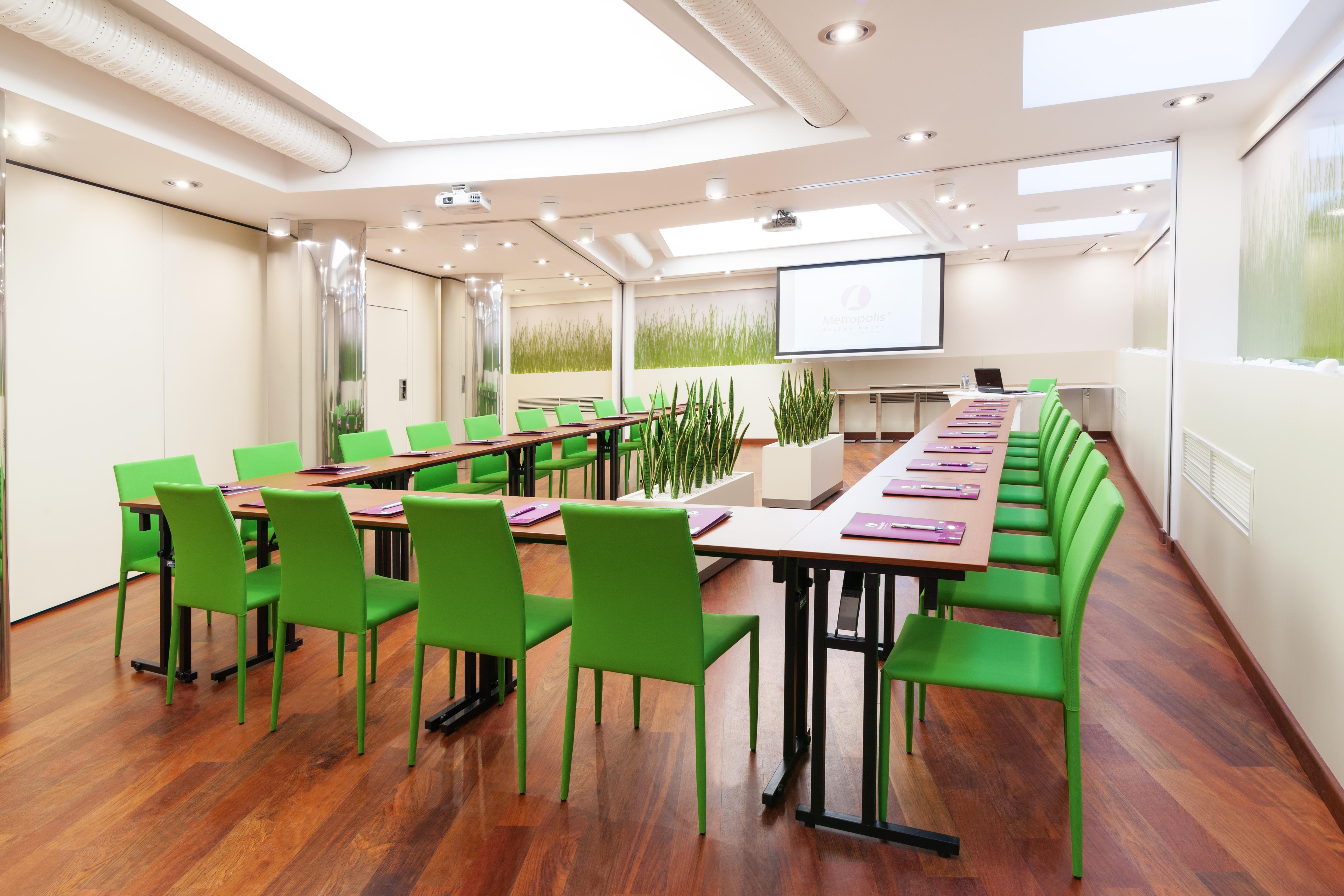 Hotel Leonardo Boutique Center