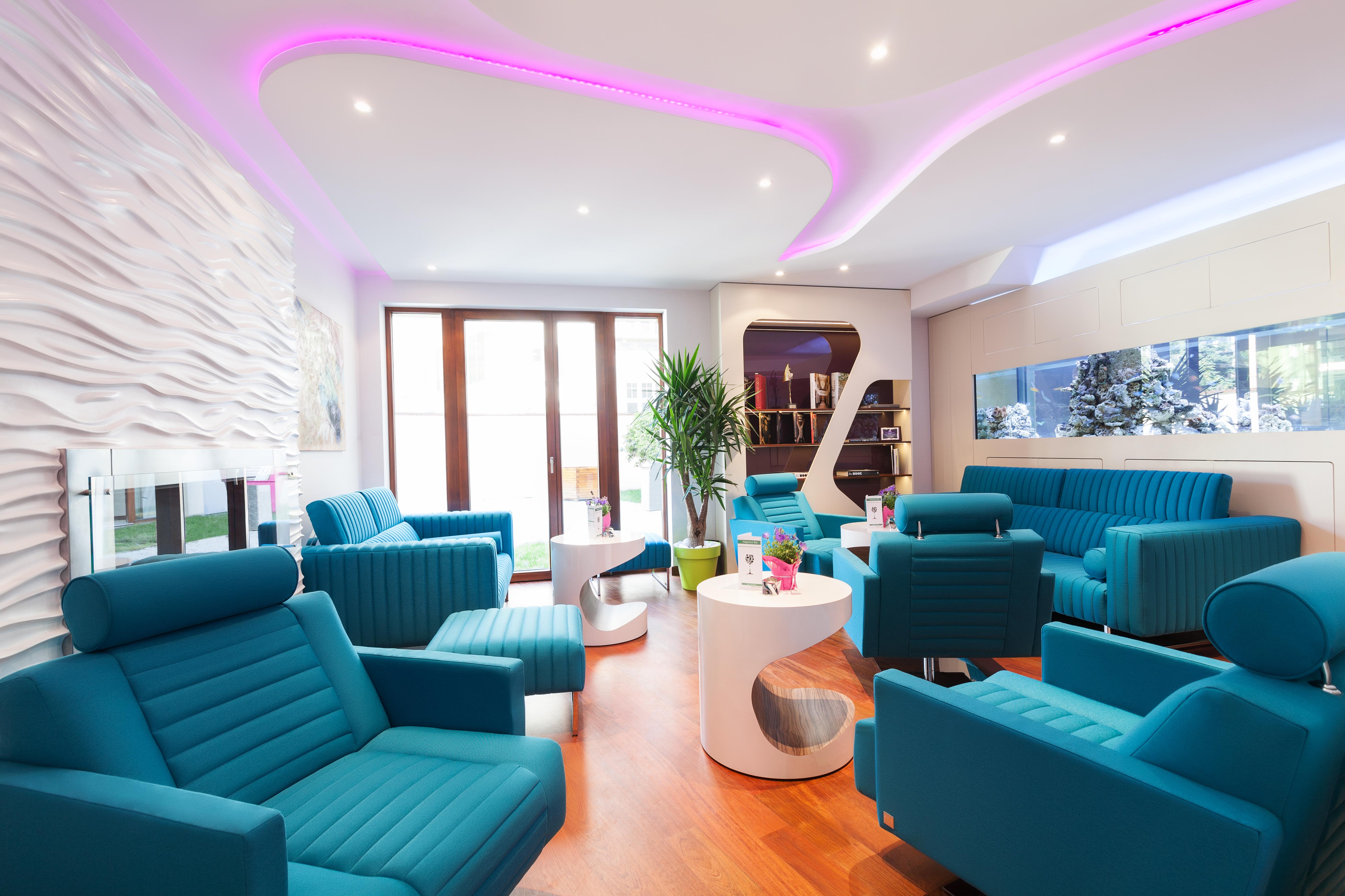 Leonardo Boutique Center Hotel 4*